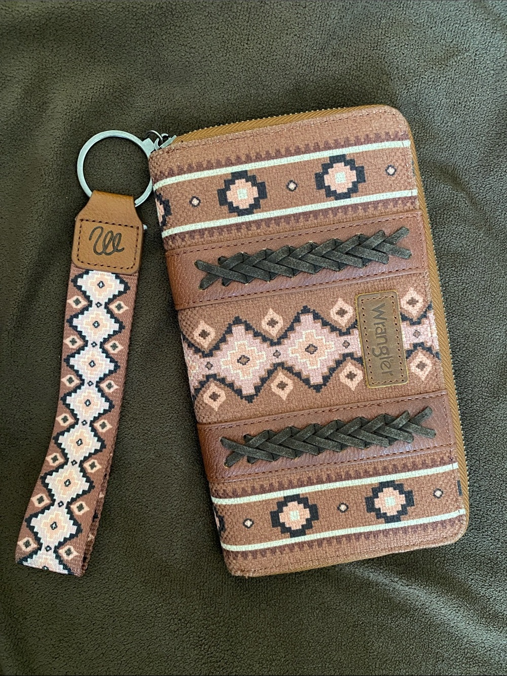 Wrangler Southwestern Aztec Zip Around Wallet Wristlet Brown Western Boho